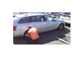 Leve vitre electrique arriere droit SKODA OCTAVIA 3 Photo n°4