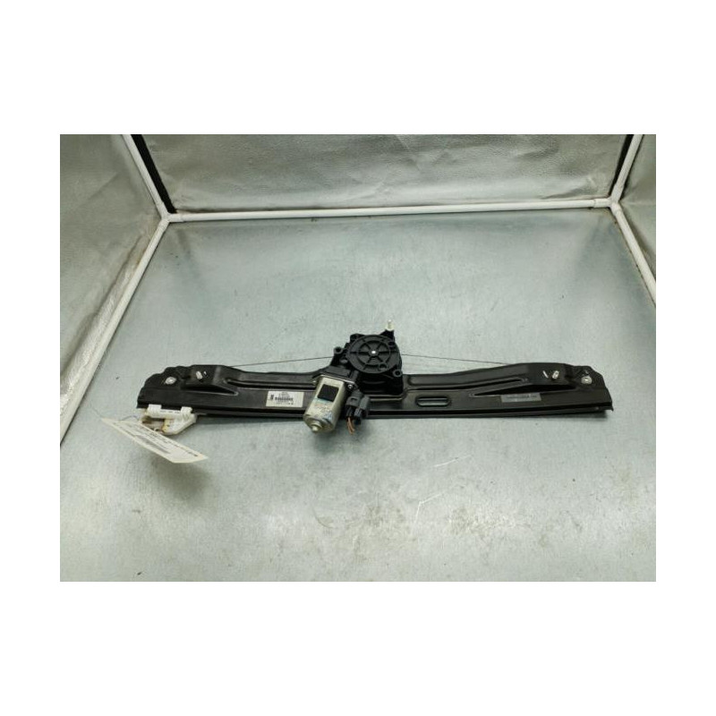 Leve vitre electrique avant gauche FIAT 500L Photo n°1