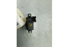 Interrupteur de leve vitre arriere droit NISSAN QASHQAI 1 Photo n°1