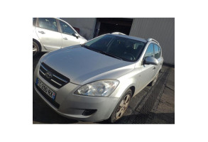 Optique avant principal gauche (feux)(phare) KIA CEE-D 1 SPORT WAGON Photo n°12