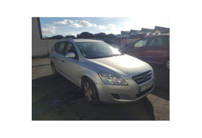 Optique avant principal gauche (feux)(phare) KIA CEE-D 1 SPORT WAGON Photo n°20