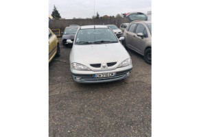 Plage arriere RENAULT MEGANE 1 Photo n°10