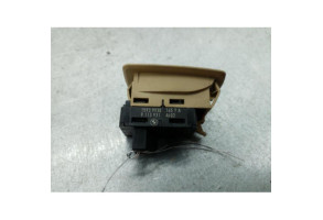 Interrupteur de leve vitre arriere droit BMW SERIE 5 E61 Photo n°3