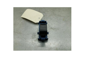 Interrupteur de leve vitre arriere gauche TOYOTA AVENSIS 3 Photo n°2