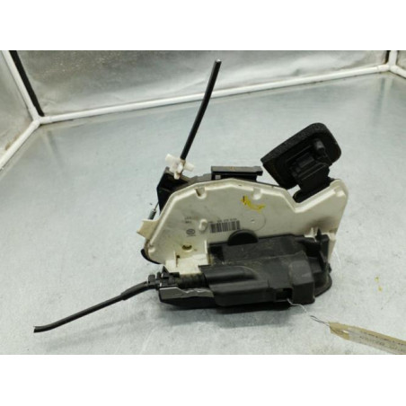Serrure arriere gauche SKODA RAPID