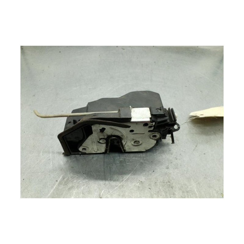 Serrure arriere droit BMW SERIE 1 E87 Photo n°1