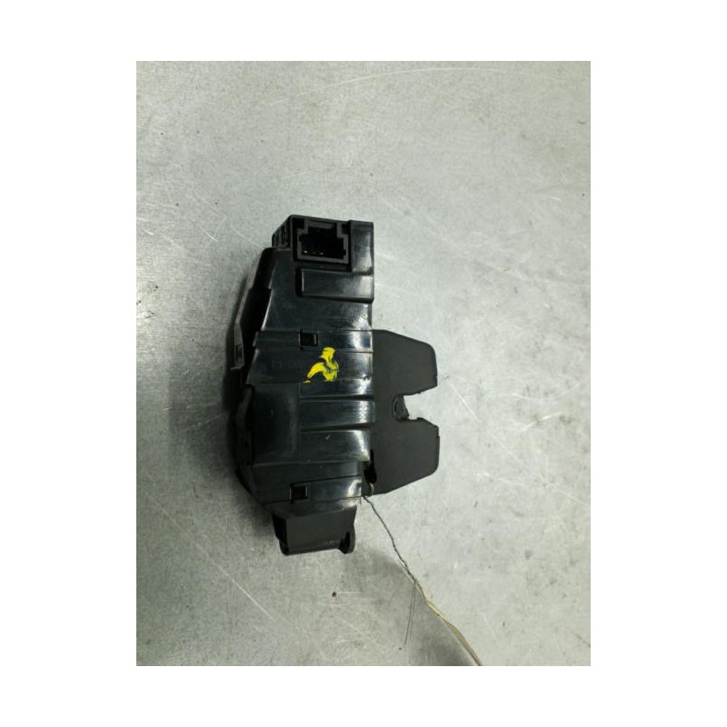 Serrure de coffre PEUGEOT 308 1 Photo n°1