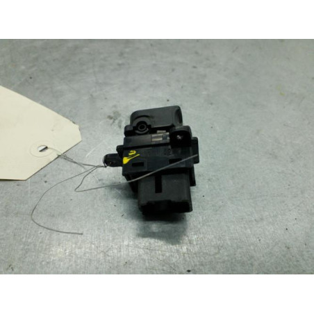 Interrupteur de leve vitre avant droit KIA SOUL 1