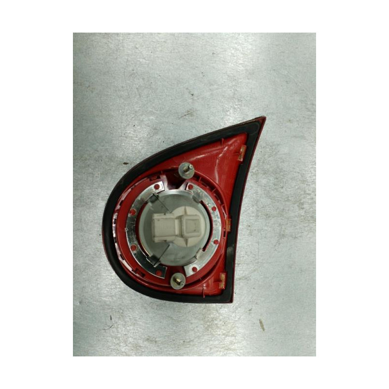 Feu arriere secondaire gauche (feux) VOLKSWAGEN GOLF 5 Photo n°1