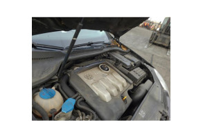 Feu arriere secondaire gauche (feux) VOLKSWAGEN GOLF 5 Photo n°8