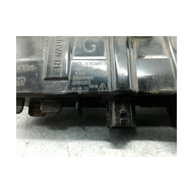 Feu diurne avant gauche RENAULT CLIO 4 Photo n°1