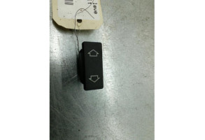 Interrupteur de leve vitre avant droit PEUGEOT 205 Photo n°2