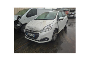 Trappe d'essence PEUGEOT 208 1 Photo n°16