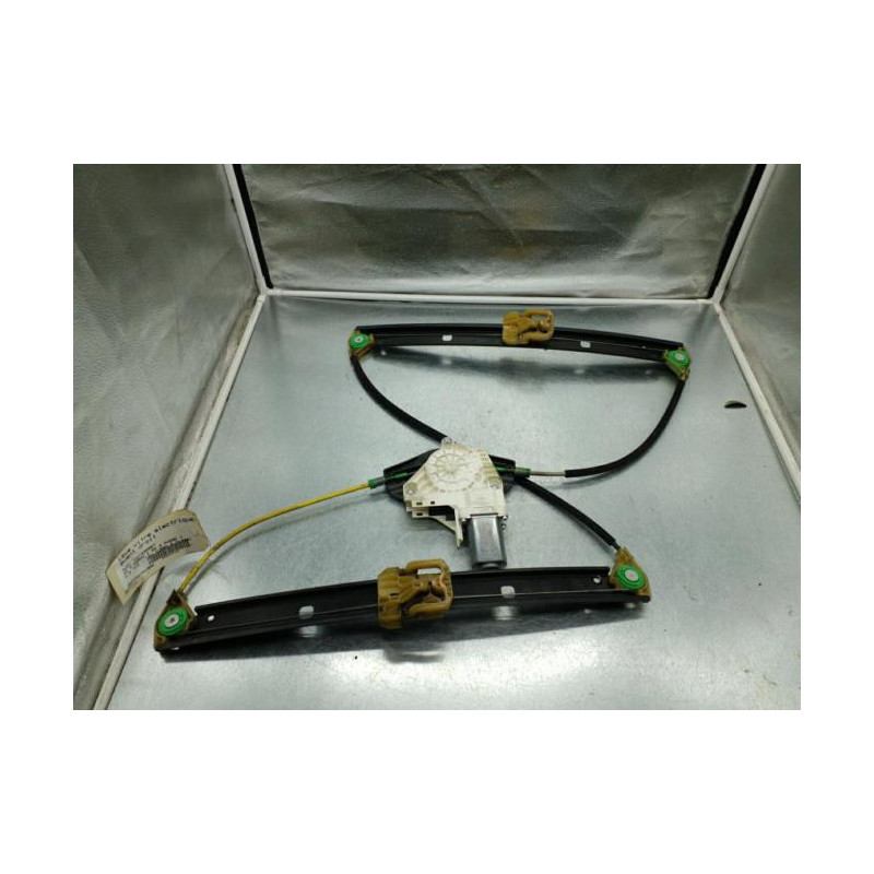 Leve vitre electrique avant droit AUDI A4 3 Photo n°1