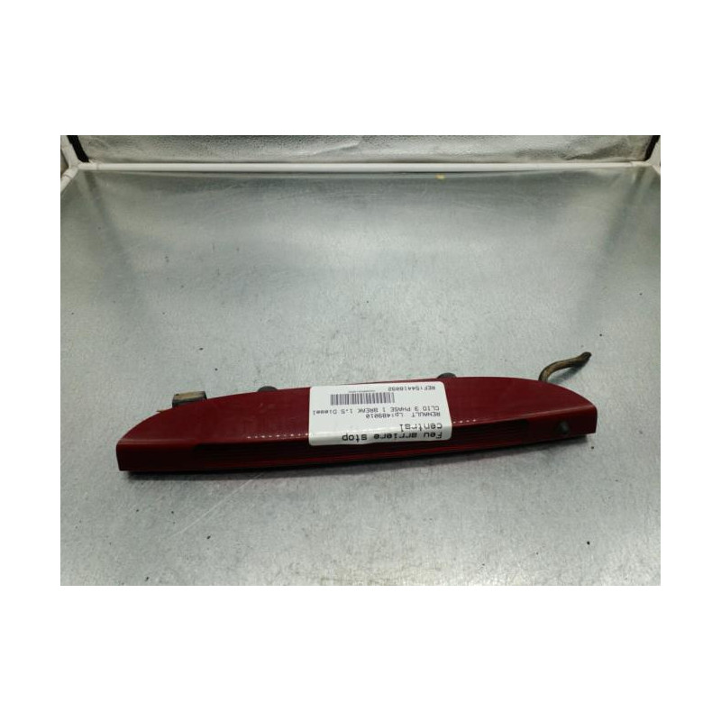 Feu arriere stop central RENAULT CLIO 3 Photo n°1