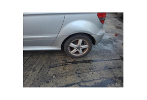 Retroviseur interieur MERCEDES CLASSE B 245 Photo n°6