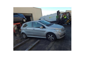 Optique avant principal droit (feux)(phare) MERCEDES CLASSE B 245 Photo n°17