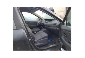 Feu arriere secondaire gauche (feux) RENAULT SCENIC 3 Photo n°7