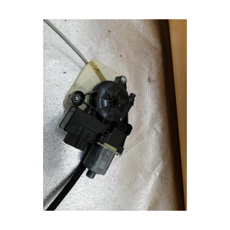 Leve vitre electrique arriere droit SEAT LEON 3 Photo n°1