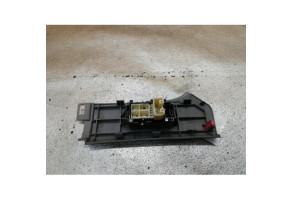 Interrupteur de leve vitre avant droit TOYOTA YARIS 2 Photo n°1