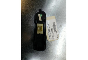 Interrupteur de leve vitre avant droit RENAULT CLIO 4 Photo n°4