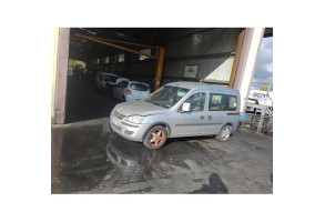 Feu arriere principal gauche (feux) OPEL COMBO C Photo n°20