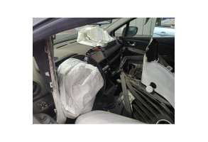 Feu arriere stop central RENAULT CLIO 4 Photo n°8