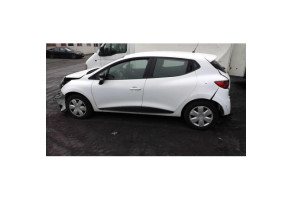 Feu arriere stop central RENAULT CLIO 4 Photo n°4