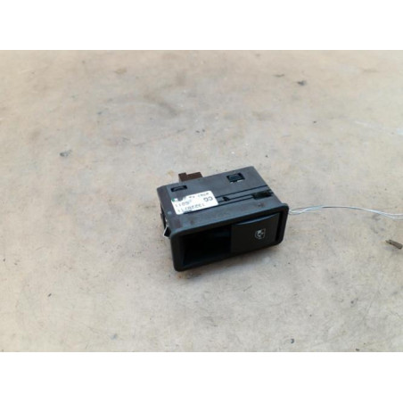Interrupteur de leve vitre arriere gauche OPEL ZAFIRA B