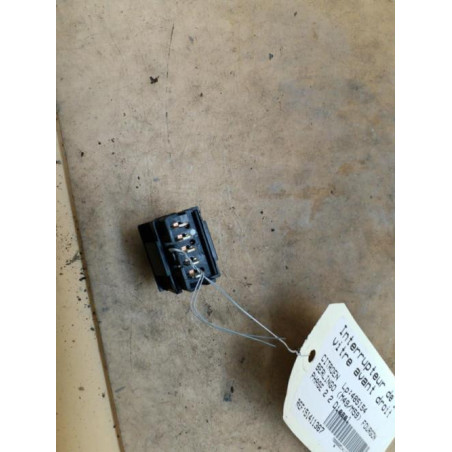 Interrupteur de leve vitre avant droit CITROEN BERLINGO 1