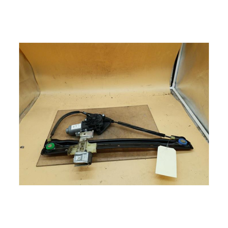 Leve vitre electrique avant gauche VOLKSWAGEN UP Photo n°1