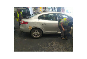 Feu arriere stop central RENAULT FLUENCE Photo n°8