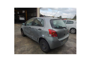 Moteur essuie glace arriere TOYOTA YARIS 2 Photo n°13