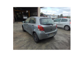 Moteur essuie glace arriere TOYOTA YARIS 2 Photo n°14
