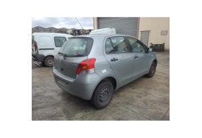 Moteur essuie glace arriere TOYOTA YARIS 2 Photo n°16