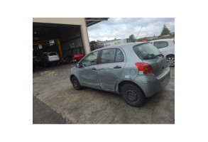 Moteur essuie glace arriere TOYOTA YARIS 2 Photo n°17