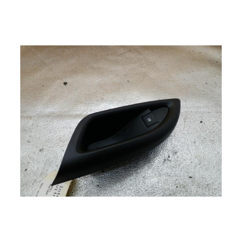 Interrupteur de leve vitre arriere gauche OPEL ASTRA K Photo n°1
