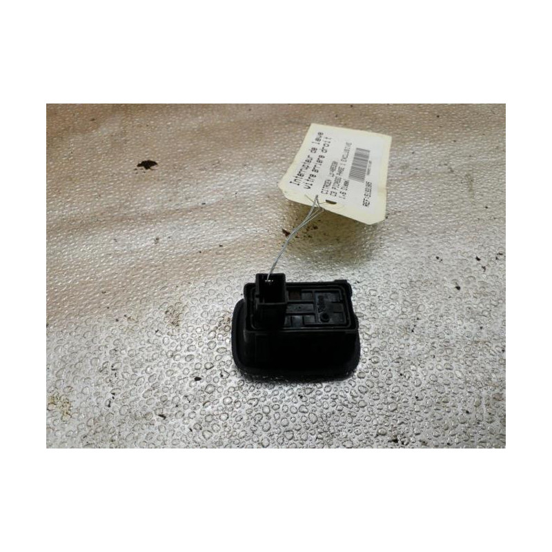 Interrupteur de leve vitre arriere droit CITROEN C3 PICASSO Photo n°1