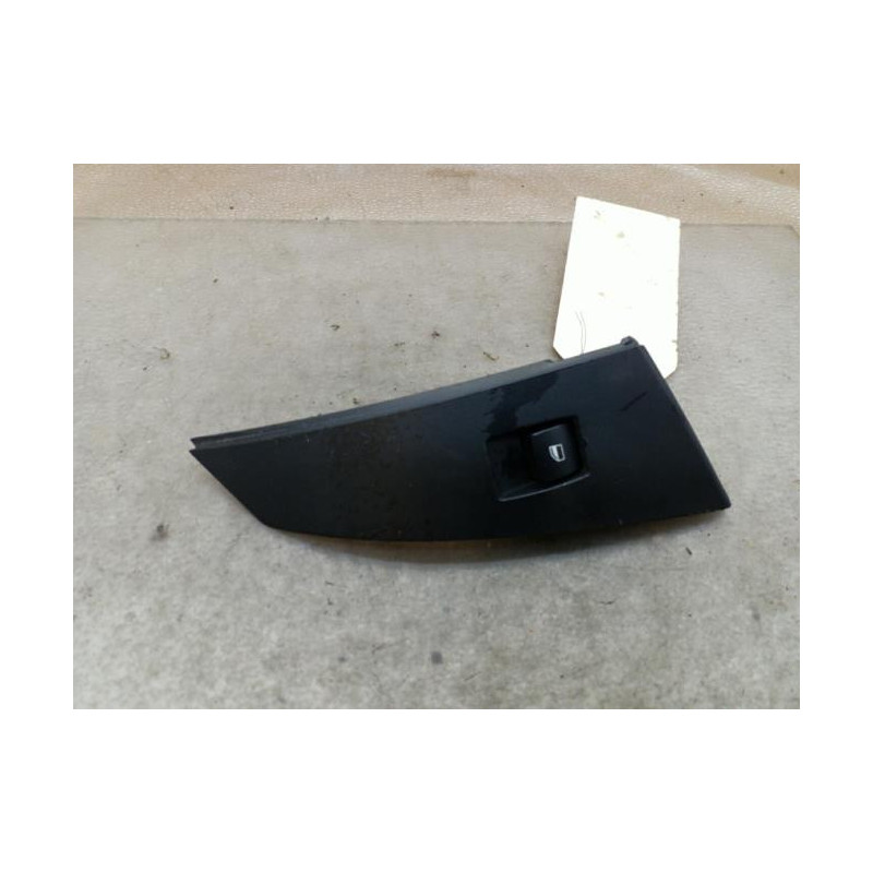 Interrupteur de leve vitre arriere gauche BMW SERIE 5 E60 Photo n°1