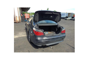 Feu arriere stop central BMW SERIE 5 E60 Photo n°5