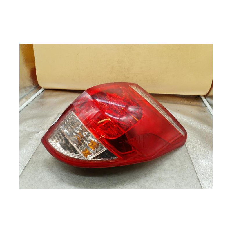Feu arriere principal droit (feux) TOYOTA RAV4 3 Photo n°1
