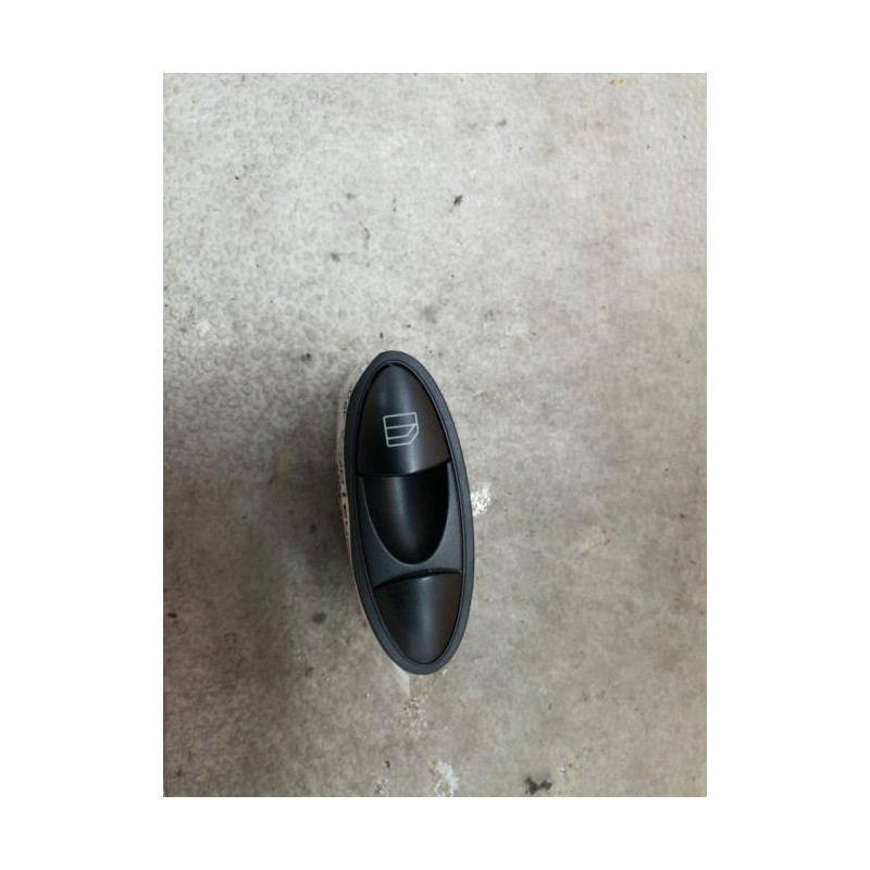 Interrupteur de leve vitre arriere droit MERCEDES CLASSE E 211 Photo n°1