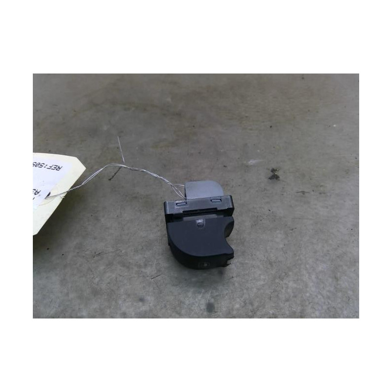 Interrupteur de leve vitre avant droit AUDI A3 2 Photo n°1