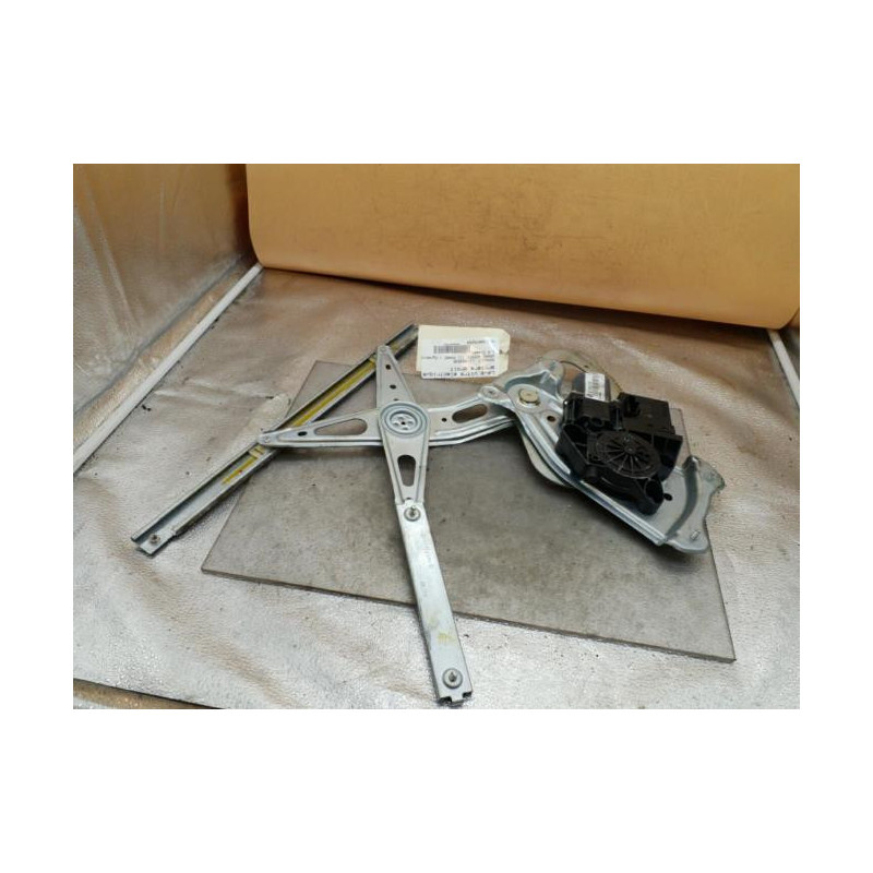 Leve vitre electrique arriere droit RENAULT GRAND SCENIC 3 Photo n°1