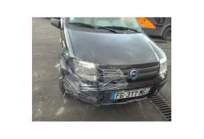 Feu arriere stop central FIAT PANDA 2 Photo n°5