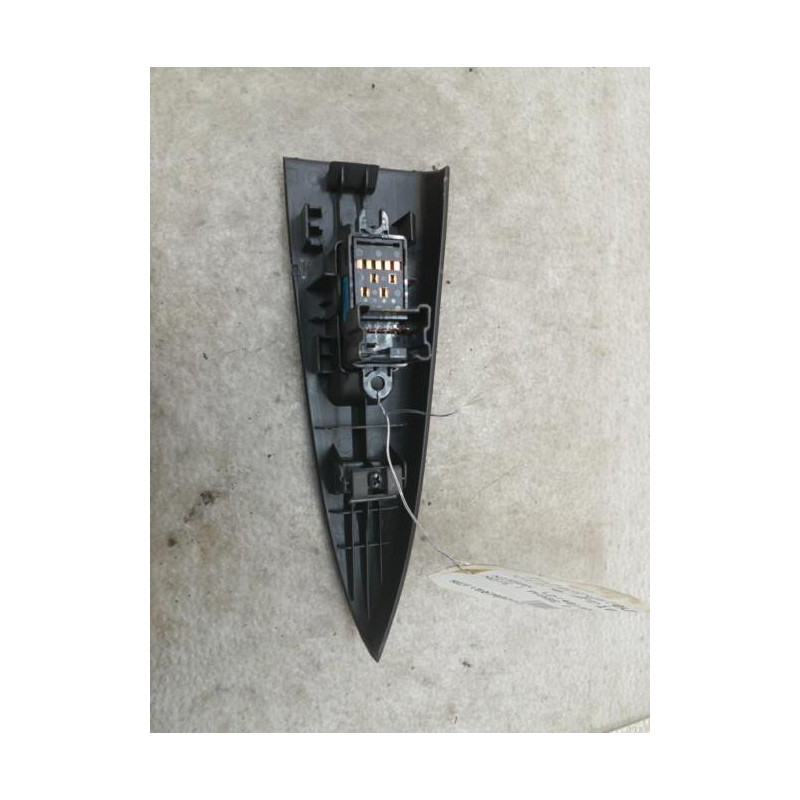 Interrupteur de leve vitre arriere gauche NISSAN NOTE 1 Photo n°1