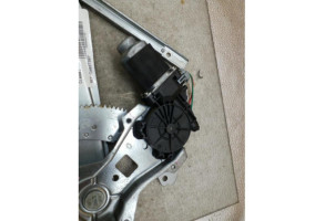 Leve vitre electrique arriere droit NISSAN NOTE 1 Photo n°2