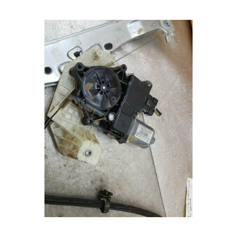 Leve vitre electrique avant gauche CITROEN C4 CACTUS Photo n°1
