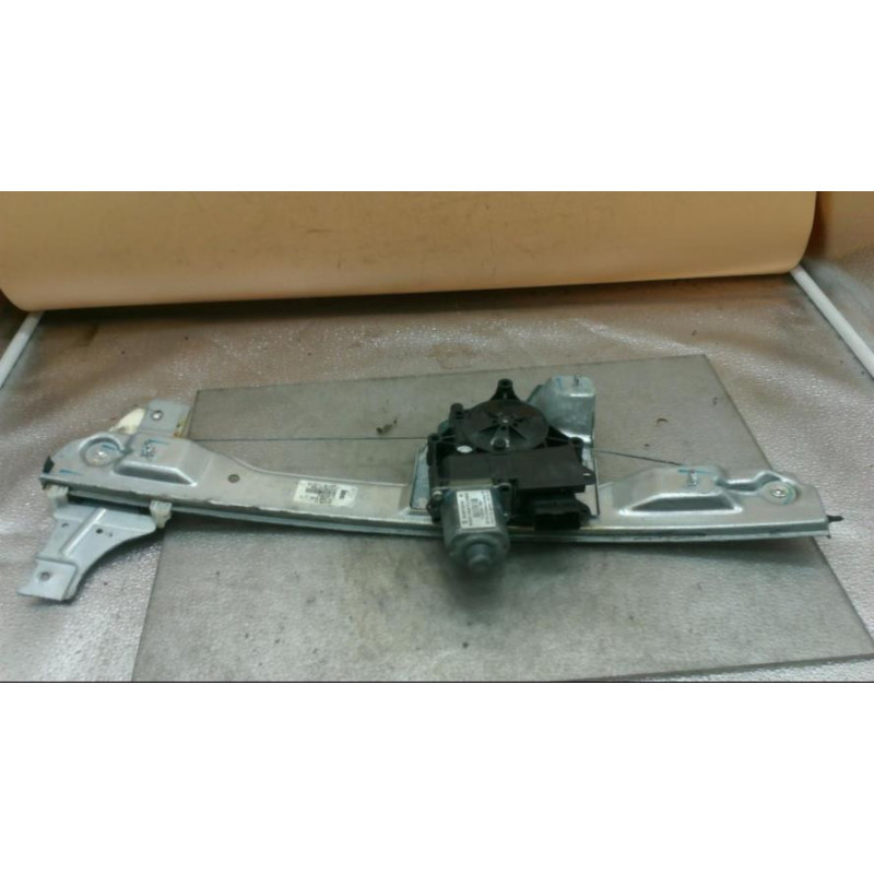 Leve vitre electrique avant gauche PEUGEOT 208 1 Photo n°1