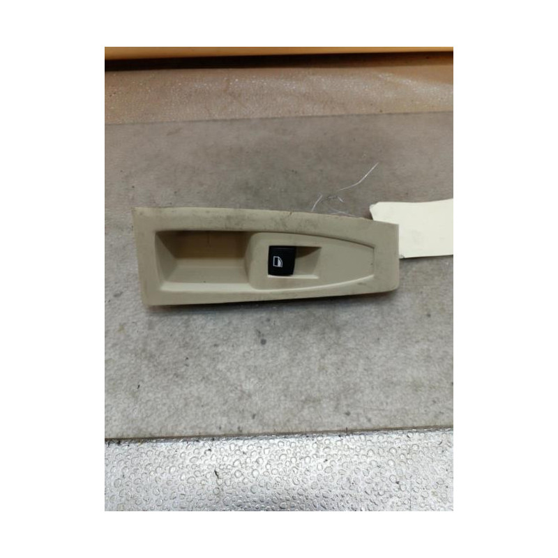 Interrupteur de leve vitre avant droit BMW SERIE 2 F45 ACTIVE Photo n°1
